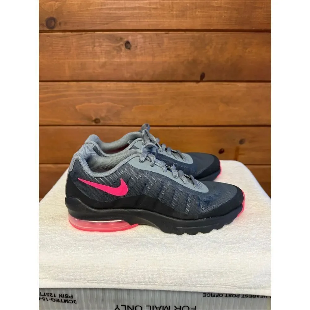 Nike Sz 6.5 Youth Air Max Invigor running sneakers black, cool grey, racer pink